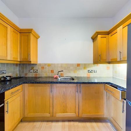 Luxury Apartment Cheltenham Exterior photo